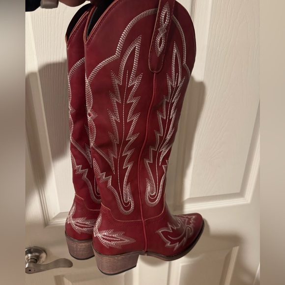 THE ROSEMARY - CREAM CLASSIC TALL COWGIRL BOOTS WITH EMBROIDERY - Picture 10 of 12